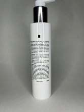 Load image into Gallery viewer, GREEN TEA FORTIFIED CLEANSER